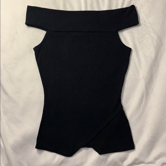 Top - Picture 1 of 4